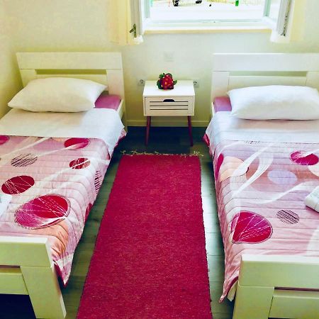 Holiday Home Marina Sevid Luaran gambar