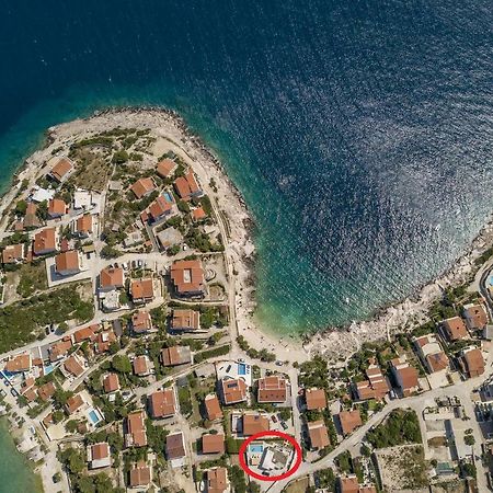 Holiday Home Marina Sevid Luaran gambar