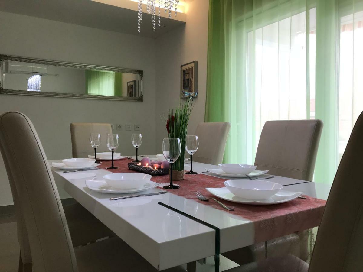 Holiday Home Marina Sevid Luaran gambar