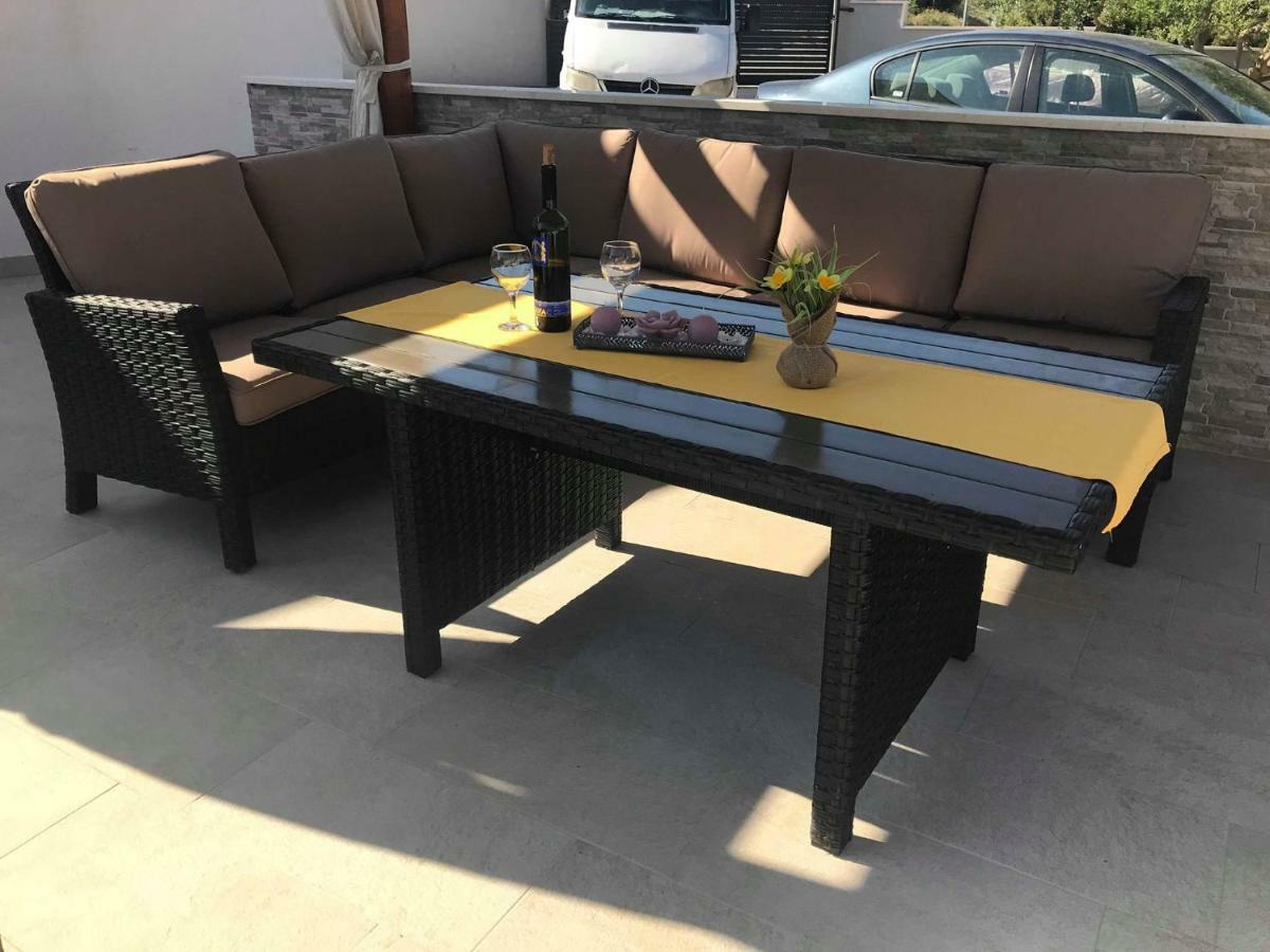 Holiday Home Marina Sevid Luaran gambar